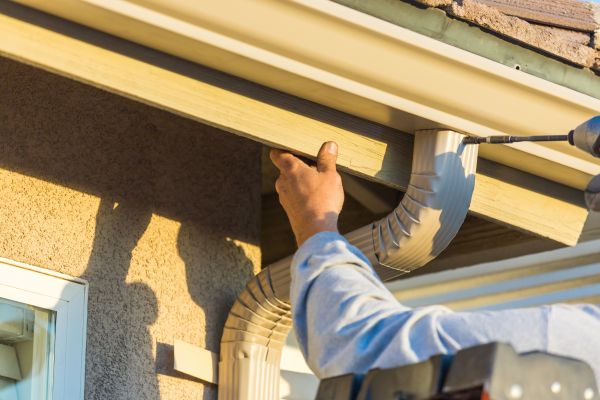 Cost of Aluminum Rain Gutter Service in Garner